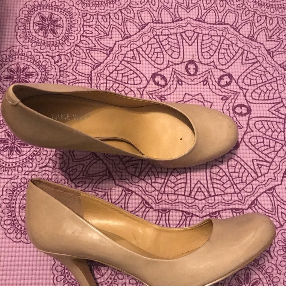Nine West Tan 3” heels